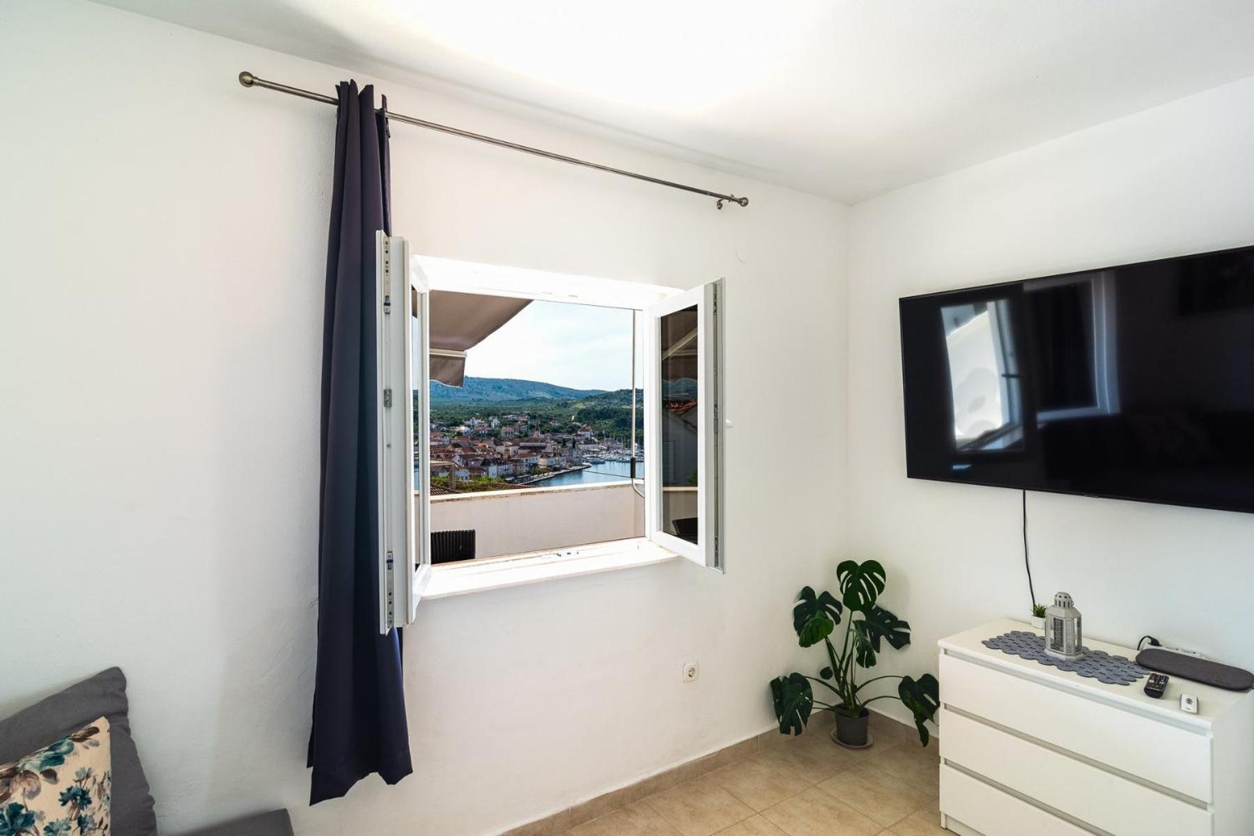 Sea-Views Brazza Apartments With Private Pool ميلنا المظهر الخارجي الصورة