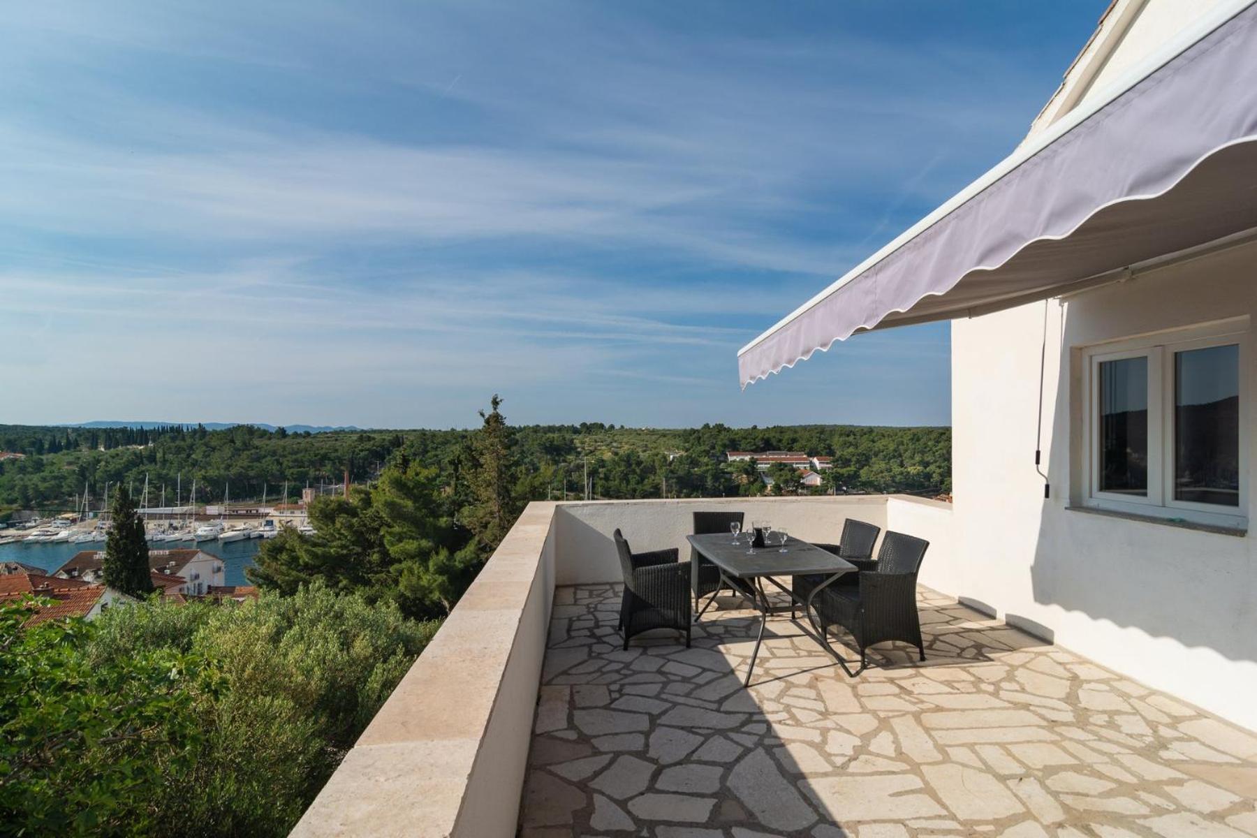Sea-Views Brazza Apartments With Private Pool ميلنا المظهر الخارجي الصورة